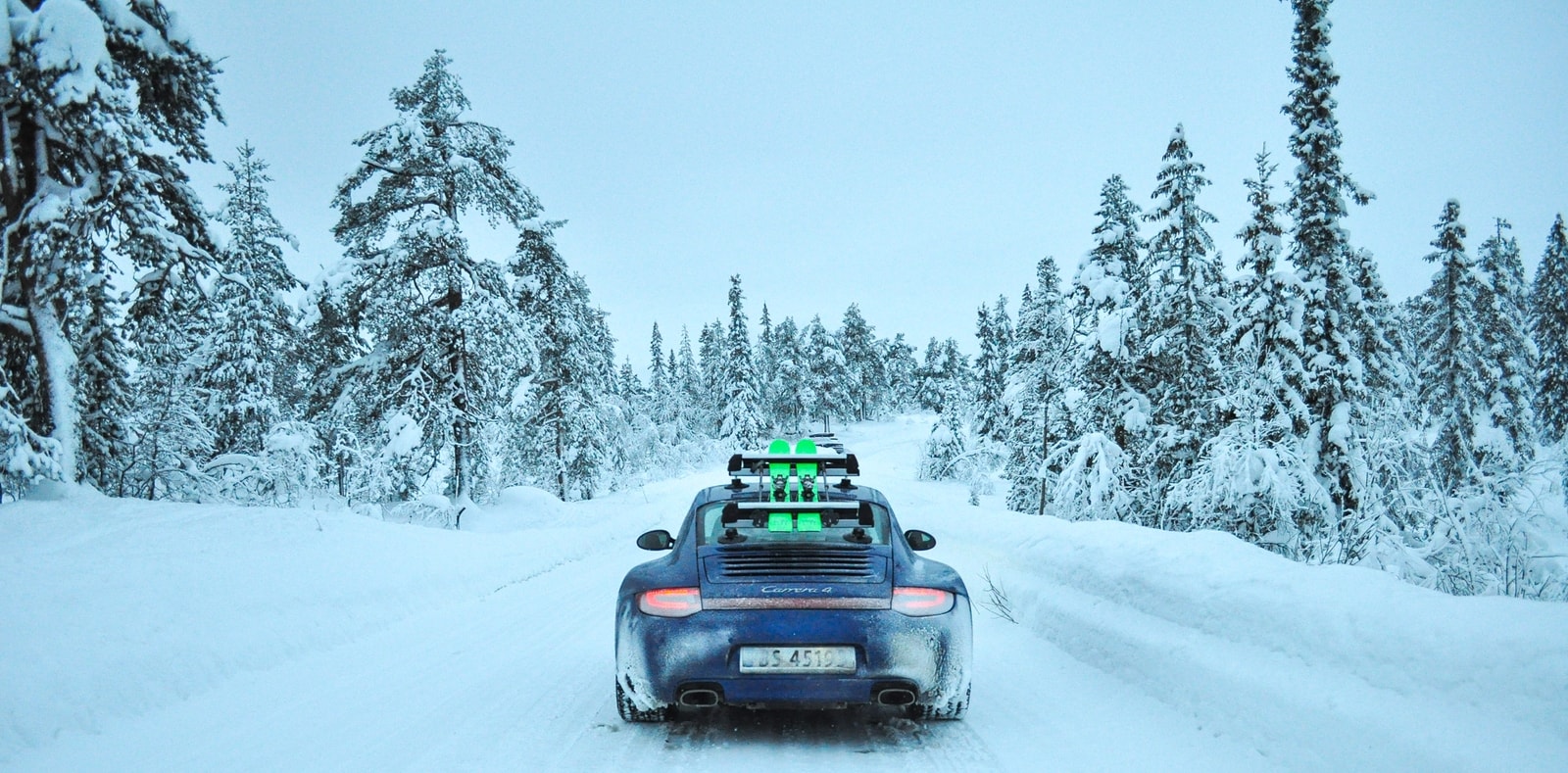VacuumRack Ski and Bike Roof Rack on Vacuum Suction cups.
